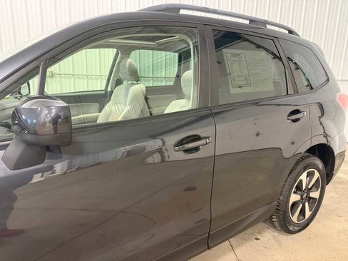 Used 2018 Subaru Forester 2.5i Premium AWD/4WD image 7
