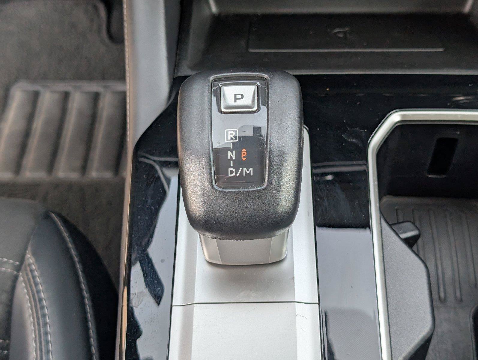 Used 2025 Mitsubishi Outlander SE AWD/4WD image 26