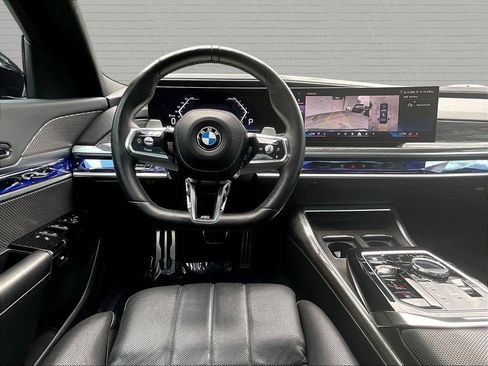 Used 2024 BMW 740i RWD image 8