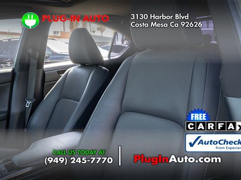 Used 2022 Lexus IS 300 w/ Premium Package RWD image 6