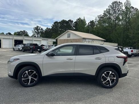 New 2026 Chevrolet Trax RS image 15