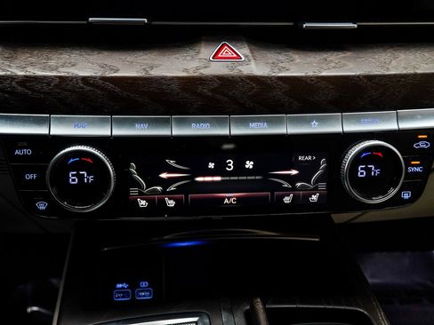 Used 2023 Genesis G80 2.5T w/ Advanced Package image 20