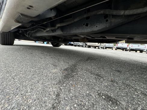 Used 2013 Ford F150 XLT w/ XLT Chrome Pkg image 17