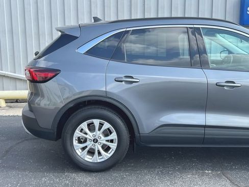 Used 2023 Ford Escape Active w/ Tech Pack #2 AWD/4WD image 31