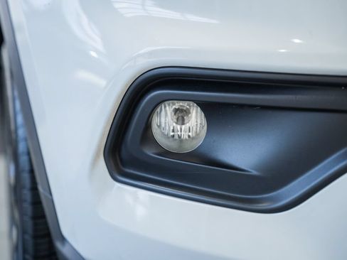 Certified 2023 Jeep Compass Latitude AWD/4WD image 12