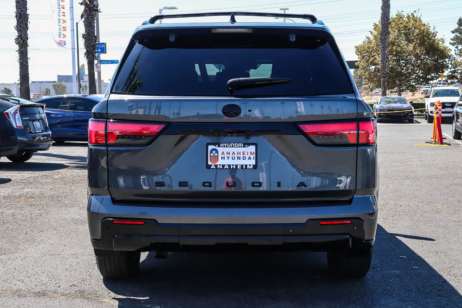 Used 2024 Toyota Sequoia Platinum AWD/4WD image 8