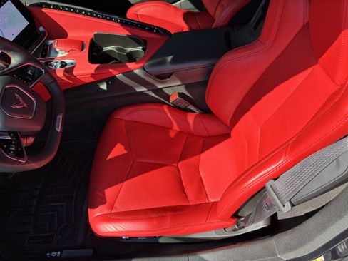 Used 2024 Chevrolet Corvette Z06 RWD image 14