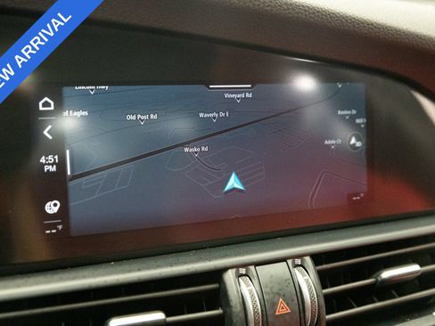 Used 2023 Alfa Romeo Giulia Veloce AWD/4WD image 19