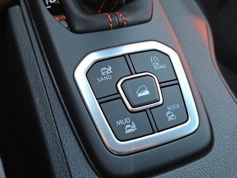 New 2026 Nissan Frontier PRO-4X w/ Pro-4x Convenience Package AWD/4WD image 17
