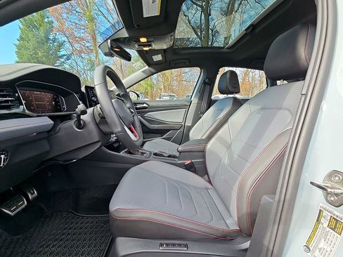 Certified 2025 Volkswagen Jetta GLI Autobahn image 13