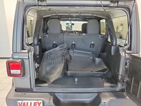 Used 2021 Jeep Wrangler Unlimited Sport S image 13