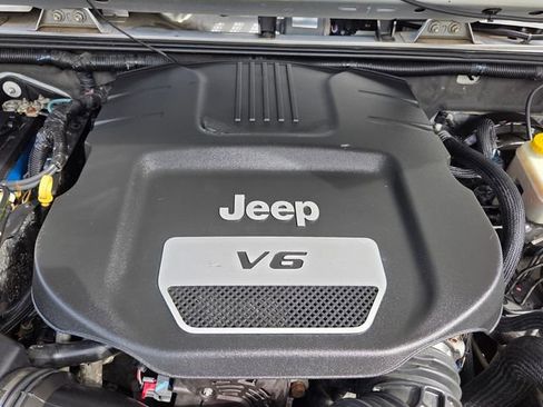 Used 2012 Jeep Wrangler Sport AWD/4WD image 24
