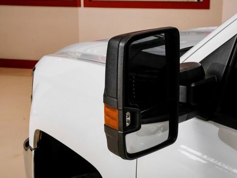 Used 2019 Chevrolet Silverado 2500 W/T AWD/4WD image 37