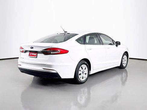 Used 2019 Ford Fusion S FWD image 5