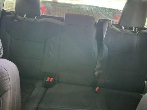 Used 2019 Chevrolet Silverado 1500 Custom w/ Custom Convenience Package AWD/4WD image 12