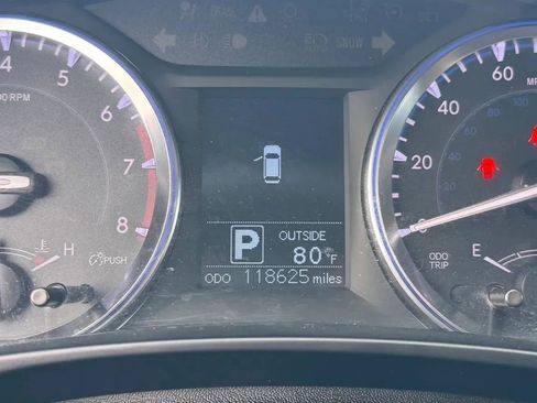 Used 2014 Toyota Highlander Plus image 15