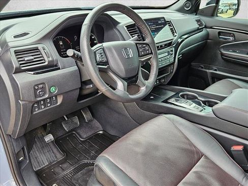 Used 2024 Honda Ridgeline Black Edition image 10