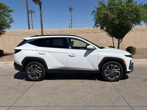 Used 2025 Hyundai Tucson Limited image 3