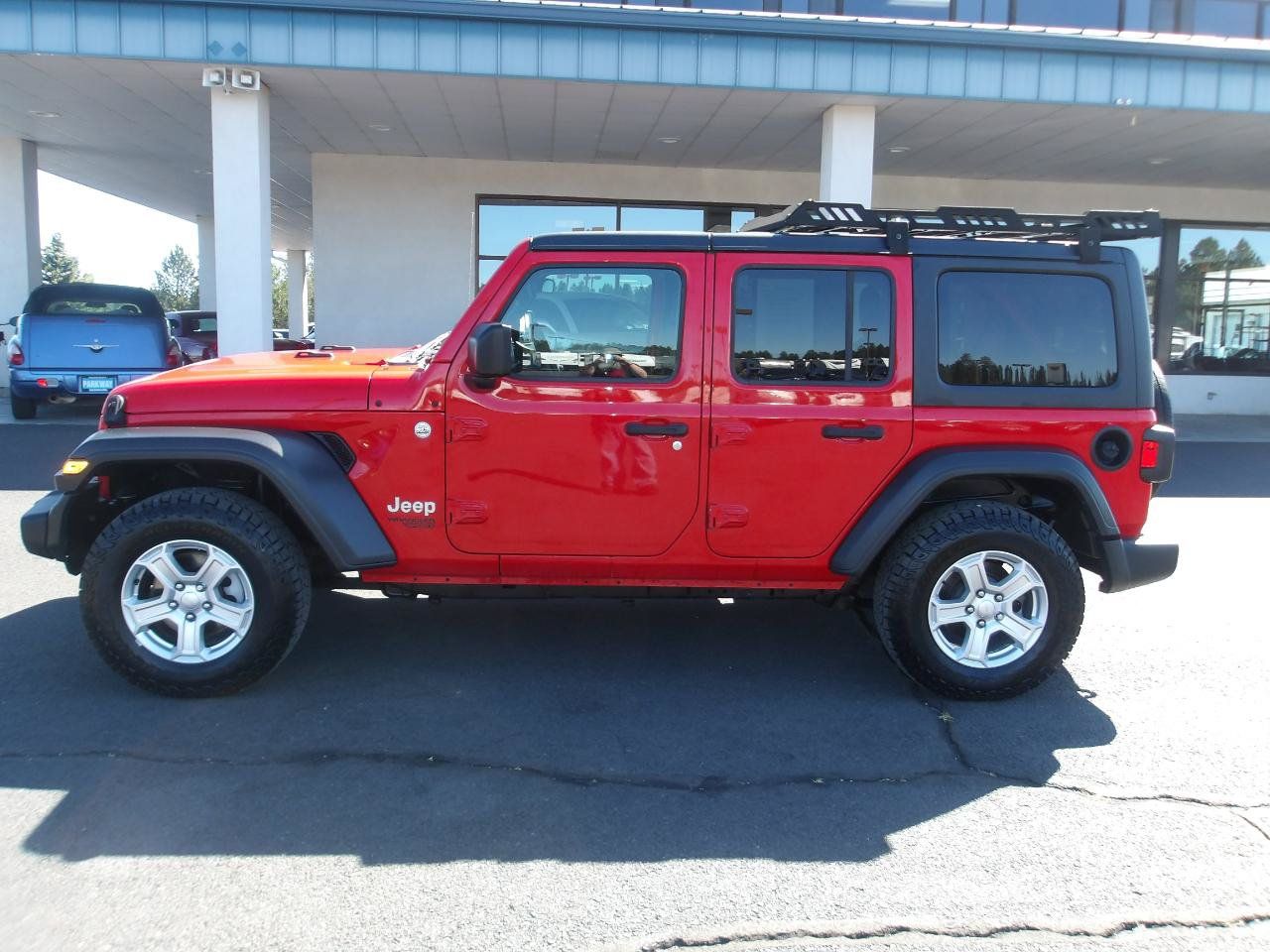 Used 2020 Jeep Wrangler Unlimited Sport S AWD/4WD image 2