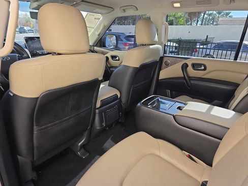 Certified 2024 INFINITI QX80 Premium Select w/ Cargo Package image 11