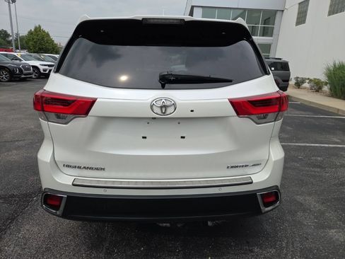 Used 2018 Toyota Highlander Limited w/ Protection Package #3 AWD/4WD image 7