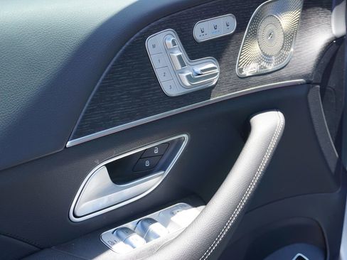 New 2026 Mercedes-Benz GLS 450 4MATIC image 18
