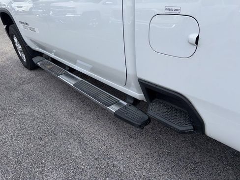 Used 2025 Chevrolet Silverado 3500 LT w/ Safety Package image 8