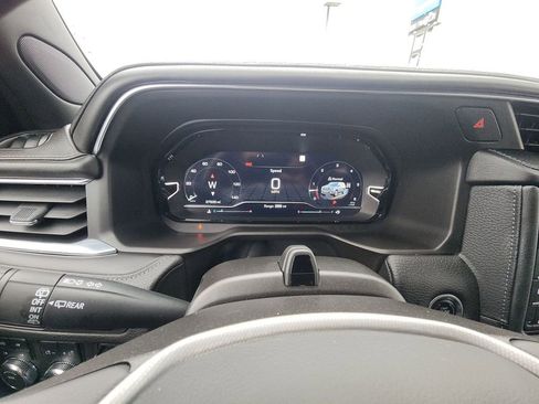 Used 2024 GMC Yukon XL Denali w/ Advanced Technology Package AWD/4WD image 15