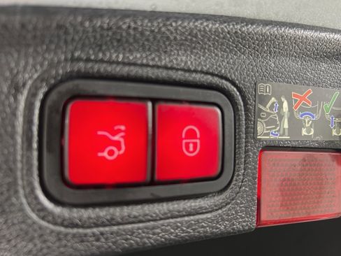 Certified 2023 Mercedes-Benz C 300 4MATIC Coupe image 15