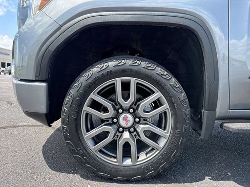 Used 2022 GMC Sierra 1500 AT4 w/ AT4 Premium Package AWD/4WD image 10