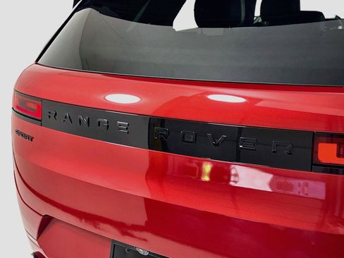 Used 2024 Land Rover Range Rover Sport Dynamic SE AWD/4WD image 36