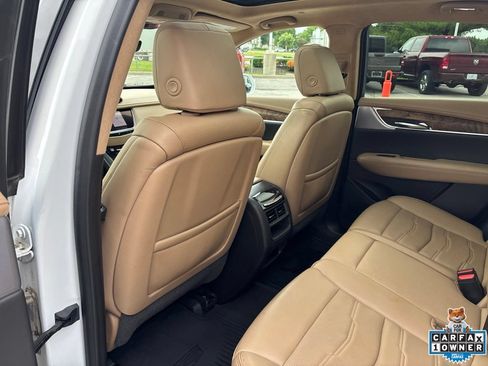 Used 2020 Cadillac XT5 Sportv w/ Platinum Package AWD/4WD image 39