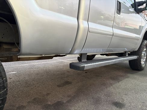 Used 2016 Ford F250 XLT w/ XLT Premium Package image 16