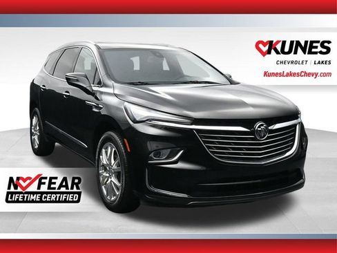 Used 2023 Buick Enclave Essence w/ Experience Buick Package FWD image 1