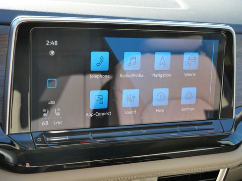 Certified 2025 Volkswagen Atlas SEL Premium R-Line image 23