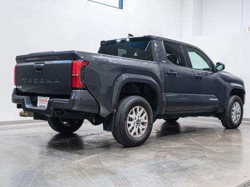 Certified 2024 Toyota Tacoma SR5 image 9