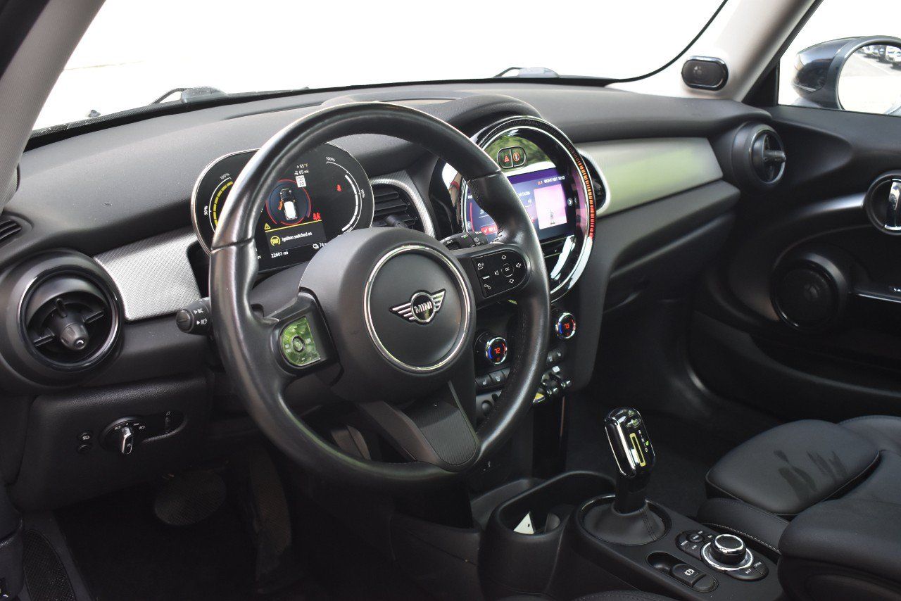 Used 2024 MINI Cooper SE FWD image 13