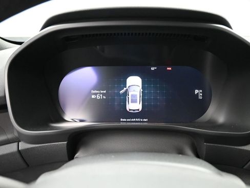 Used 2023 Volvo XC40 Recharge Ultimate image 10