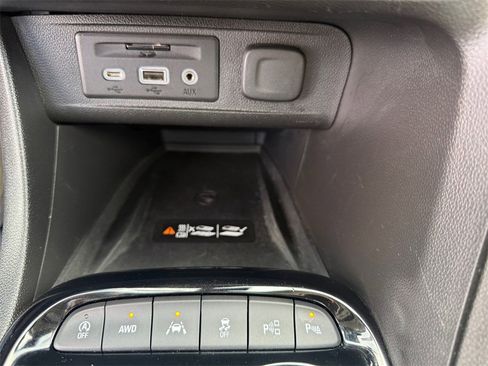 Used 2021 Buick Encore GX Essence w/ Advanced Technology Package image 31