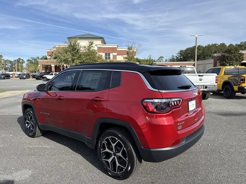 New 2026 Jeep Compass Limited w/ Sun, Sound & Navigation Group AWD/4WD image 4