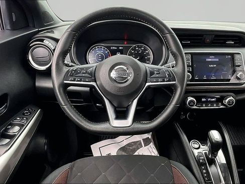 Used 2020 Nissan Kicks SR FWD image 5