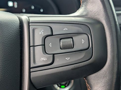 Used 2023 GMC Yukon AT4 w/ AT4 Premium Package image 38