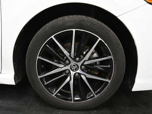 Certified 2024 Toyota Camry SE image 28