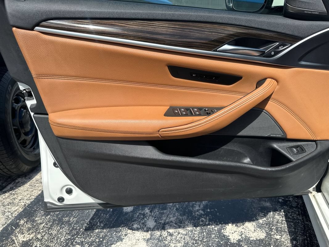 Used 2019 BMW 540i xDrive w/ M Sport Package AWD/4WD image 15