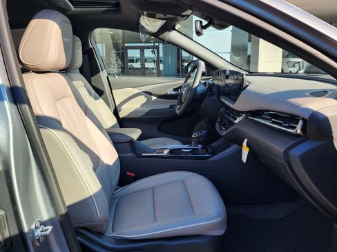 New 2026 Buick Envista Avenir image 37