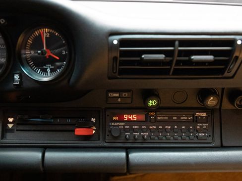 Used 1987 Porsche 911 Carrera image 9