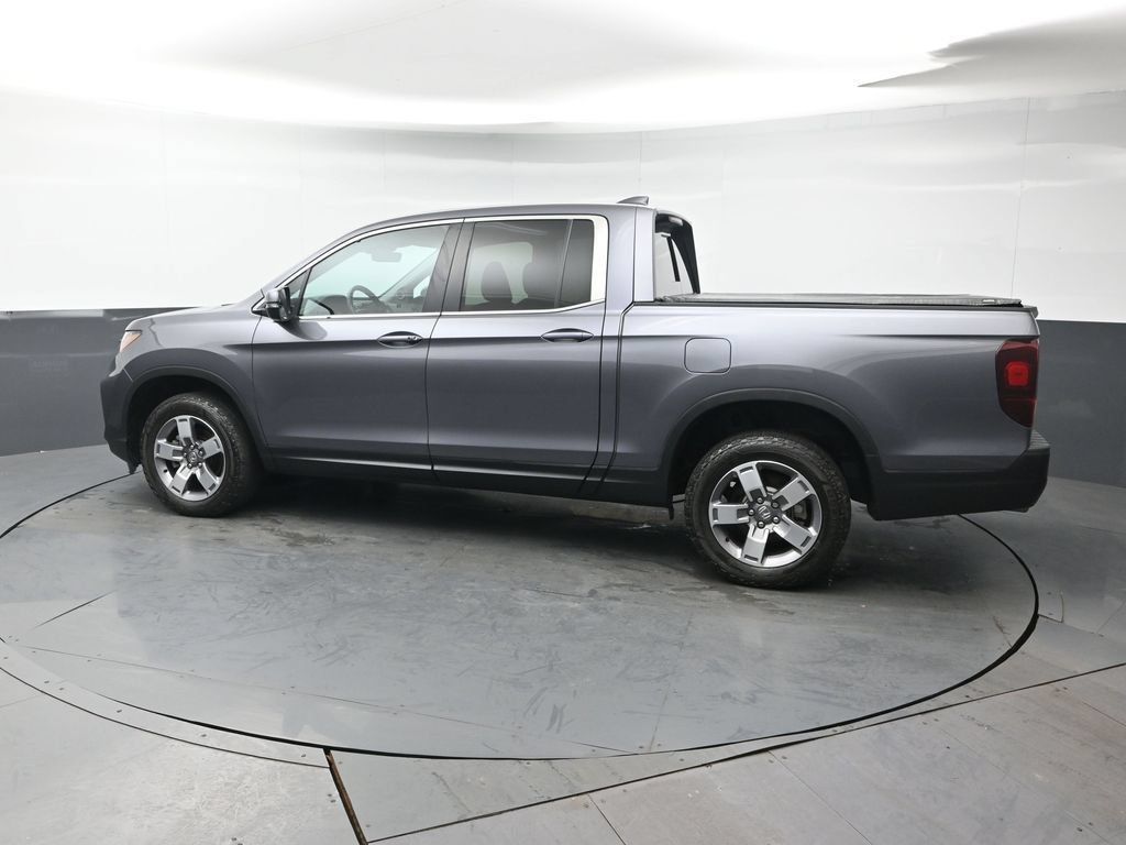 Certified 2025 Honda Ridgeline RTL image 3