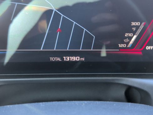 Used 2024 BMW M4 xDrive Competition image 16