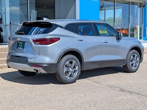 Certified 2025 Chevrolet Blazer LT AWD/4WD image 3