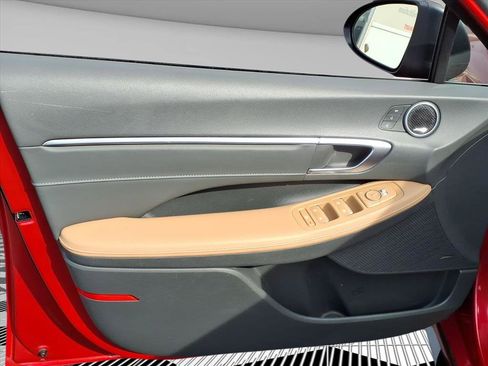 Used 2020 Hyundai Sonata Limited w/ Cargo Package image 16